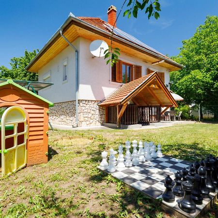 Holiday Home Amaryllis Balatonakarattya Dış mekan fotoğraf