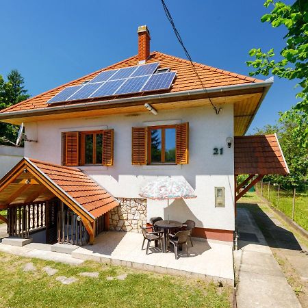 Holiday Home Amaryllis Balatonakarattya Dış mekan fotoğraf